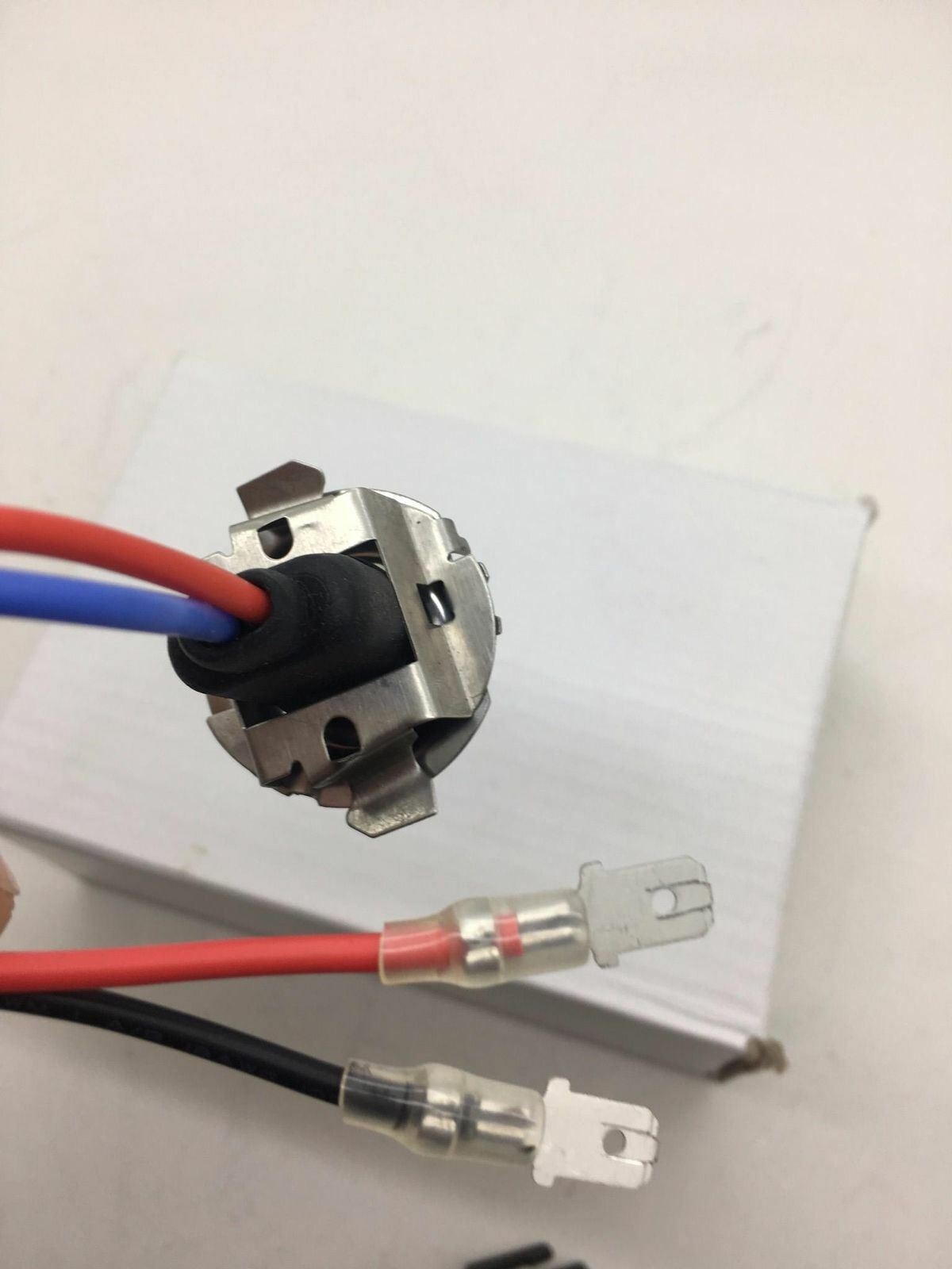 Pair Metal Bulb Holder Adaptors For HID H7